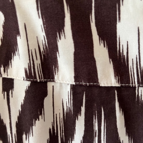 Chico’s 2 Diamond Ikat A-Line Maxi Skirt, Cocoa Brown and White - Picture 4 of 10